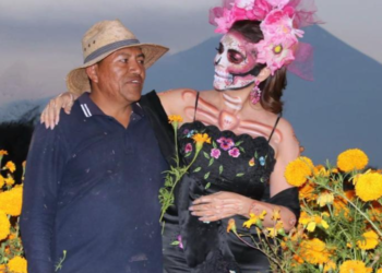 Oli Salomón visitó el valle de catrinas en Atlixco