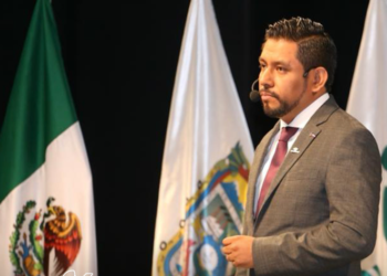 Edson Cortés rinde informe como director general del Conalep Puebla