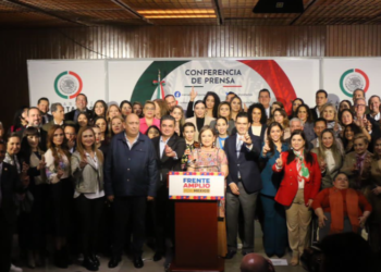 Xóchitl Gálvez presenta iniciativa para rescate de Guerrero