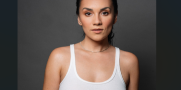 Marilyn Uribe, orgullosa de ser mexicana con A Million Miles Amay (Video)