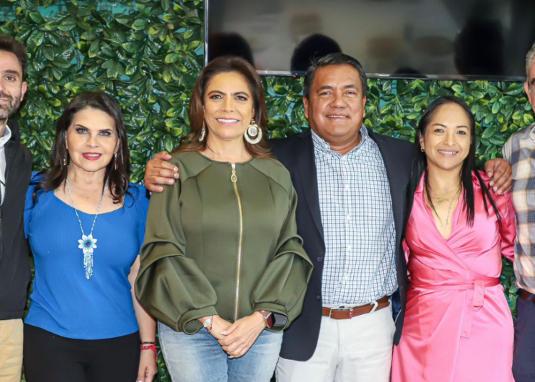 Huerta lidera bloque de unidad por la transformación de Puebla