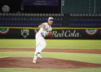 Pericos inician con derrota la defensa del título invernal