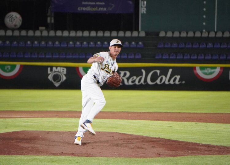 Pericos inician con derrota la defensa del título invernal