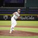 Pericos inician con derrota la defensa del título invernal