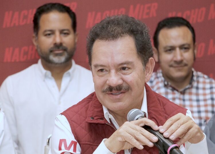 Nacho Mier reta a presidenta de SCJN a debate sobre desaparición de fideicomisos