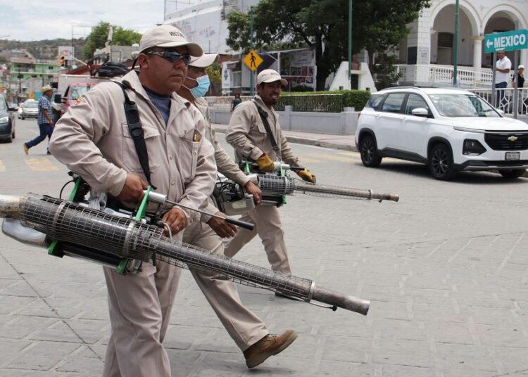 Reportan mil 886 casos acumulados de dengue en 82 municipios