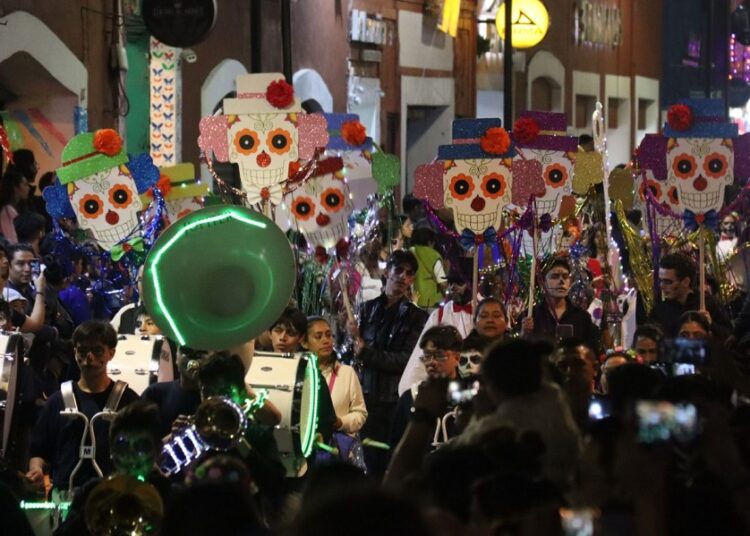 Celebran Día de Muertos con desfile, concurso y carrera en San Pedro Cholula