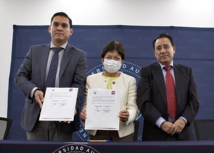 BUAP impulsa modelo de educación dual