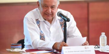 AMLO propone que a jueces y ministros se les aplique la revocación de mandato