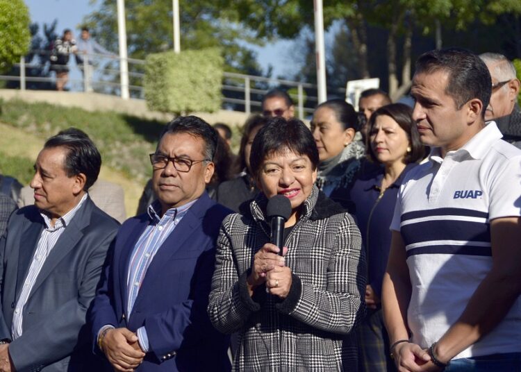 BUAP apoyará a alumnos de familias afectadas por huracán Otis