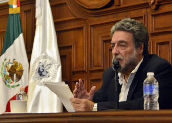 Luciano Concheiro presenta ‘Los retos de la educación en México’ en BUAP