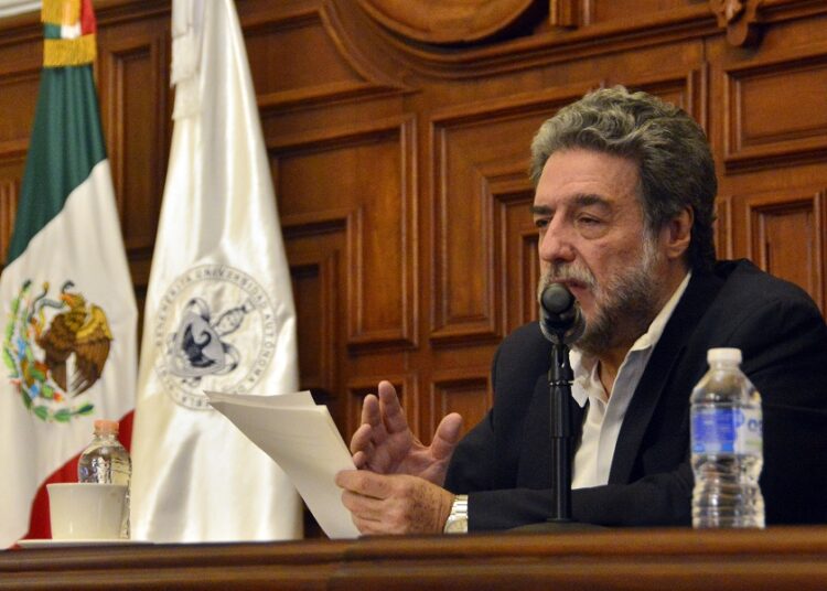 Luciano Concheiro presenta ‘Los retos de la educación en México’ en BUAP