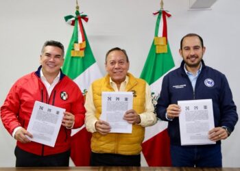 Coalición Fuerza y Corazón por México se registra ante el INE