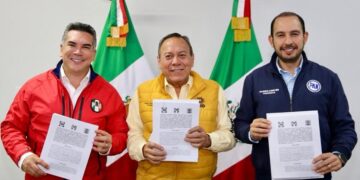 Coalición Fuerza y Corazón por México se registra ante el INE
