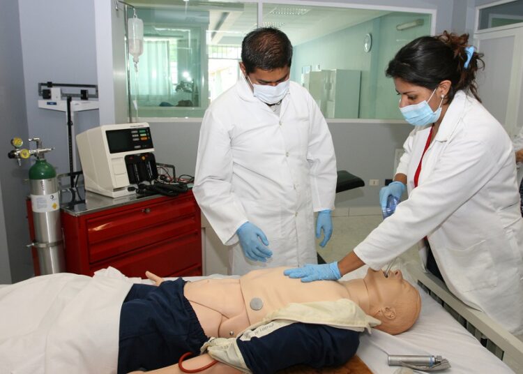 Medicina BUAP firma convenio con Academia Nacional de Medicina