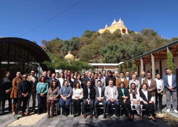 Plantea secretario de Economía impulsar emprendimientos