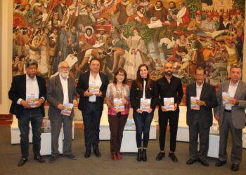 Presenta comuna capitalina guía para intervenir inmuebles