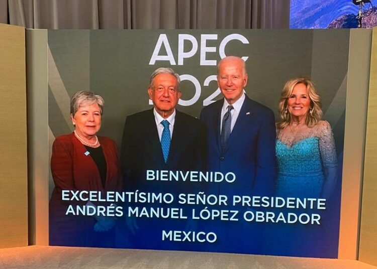 Biden y López Obrador sostienen reunión en el marco de APEC