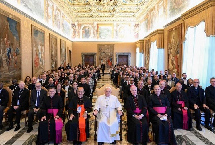 Rector de Anáhuac Puebla representa a la RIU en el Vaticano