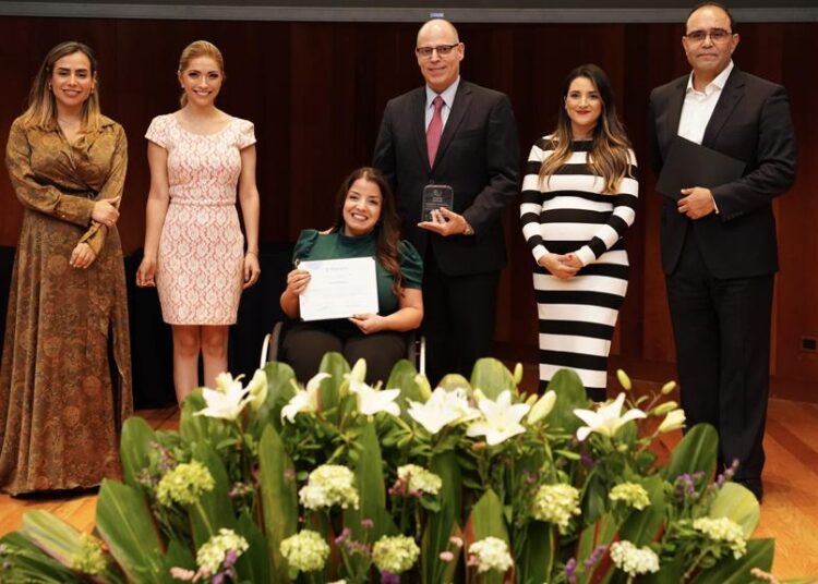 Cemex gana primer lugar en Premios Incluye 2023, categoría inclusión laboral