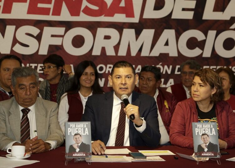 Actores políticos muestran apoyo a Alejandro Armenta