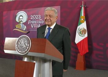 AMLO celebra aprobación del PEF 2024