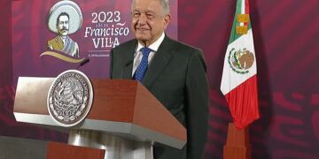 AMLO celebra aprobación del PEF 2024