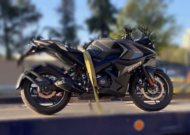 Detienen a sujeto que intentaba robar una moto sobre la Atlixcáyotl