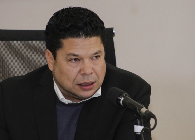 Biestro peleará candidatura de Morena a alcaldía de Puebla