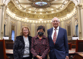 Congreso entrega Presea Luis Rivera Terrazas a investigadores BUAP
