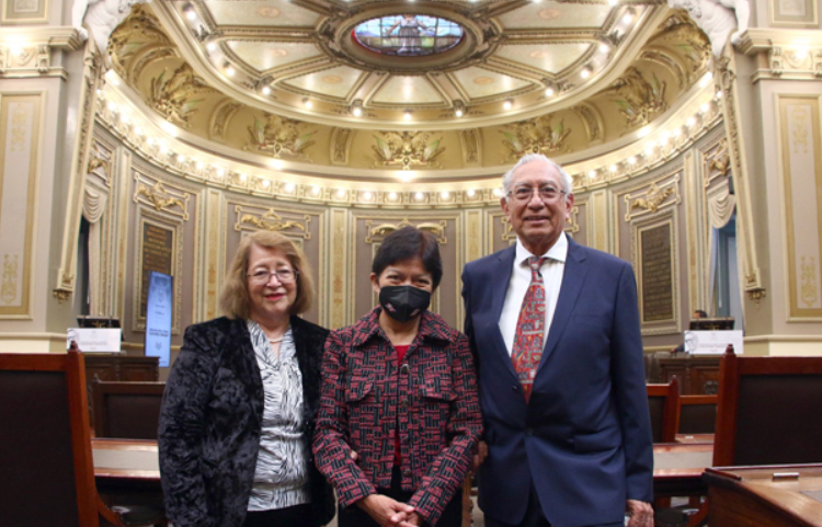 Congreso entrega Presea Luis Rivera Terrazas a investigadores BUAP
