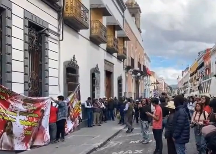 Habitantes de Coyomeapan piden intervención del Congreso para atender crisis