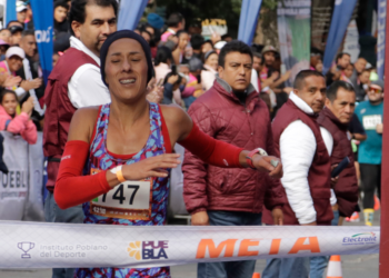 Quería claudicar, pero me aferré: Ganadora del Maratón de Puebla 2023