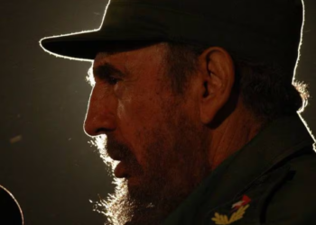Libro sobre Fidel Castro y Villa Juárez
