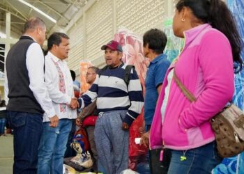 Julio Huerta se solidariza con familias afectadas en Venustiano Carranza