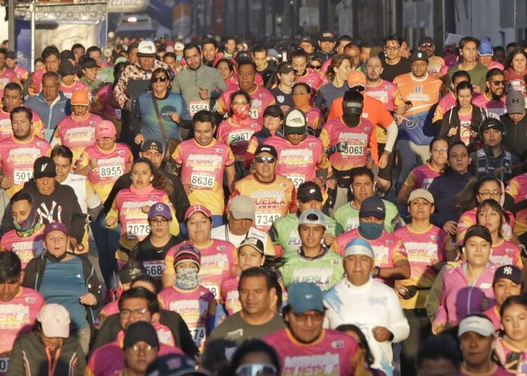 Céspedes aplaude organización de Maratón Puebla