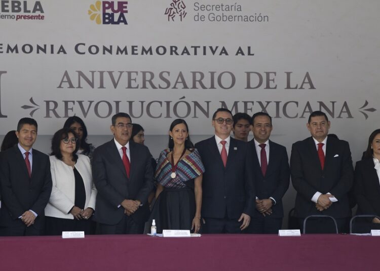 Céspedes encabeza ceremonia conmemorativa del 113 aniversario de la Revolución Mexicana