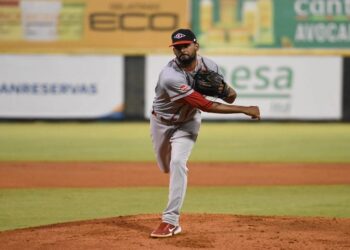 Pericos anuncian a Cristopher Molina como nuevo refuerzo