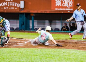 Pericos pierden contra Chileros de Xalapa