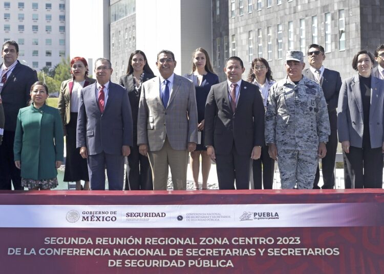 Exhorta gobernador a coordinarse para combatir delincuencia