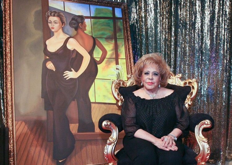 Silvia Pinal es hospitalizada por influenza