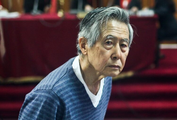 Ordenan liberar a Fujimori; CorteIDH pide a Perú que se abstenga de hacerlo
