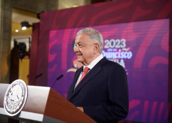 AMLO reprueba que ministro Laynez frenara extinción de fideicomisos del Poder Judicial