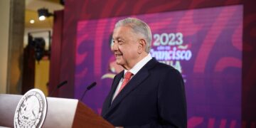 AMLO reprueba que ministro Laynez frenara extinción de fideicomisos del Poder Judicial
