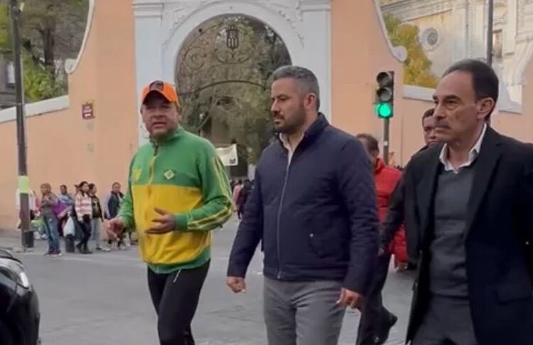 Funcionarios no reciben aumento en 2024: edil