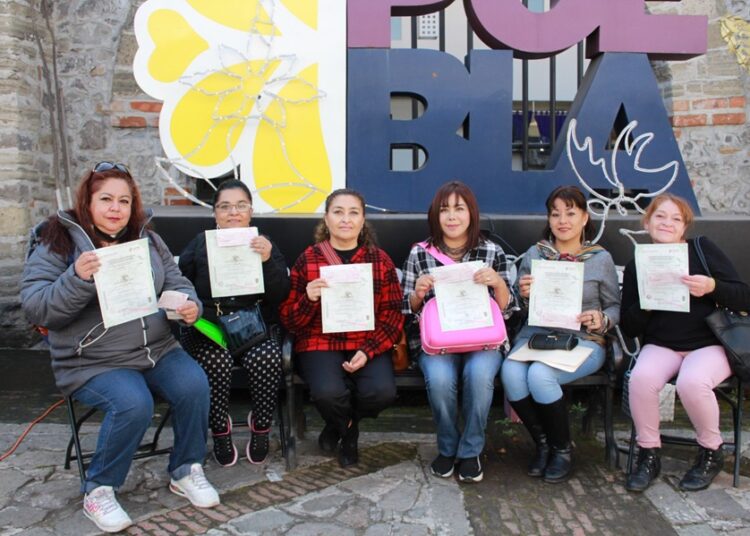 Gobierno entrega becas de Capacitación para Empleo