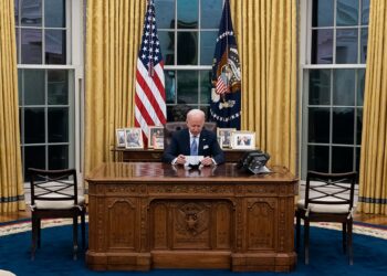 Biden aprueba 200 millones de dólares en ayuda militar para Ucrania