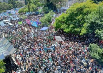 Argentina enfrenta protestas en contra de las medidas de Milei
