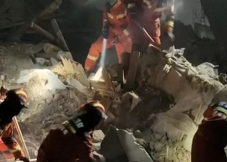 Aumenta el número de muertos por temblor en China