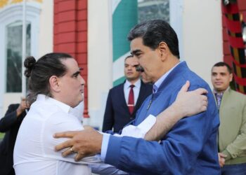 Maduro recibe a Alex Saab empresario excarcelado de EEUU